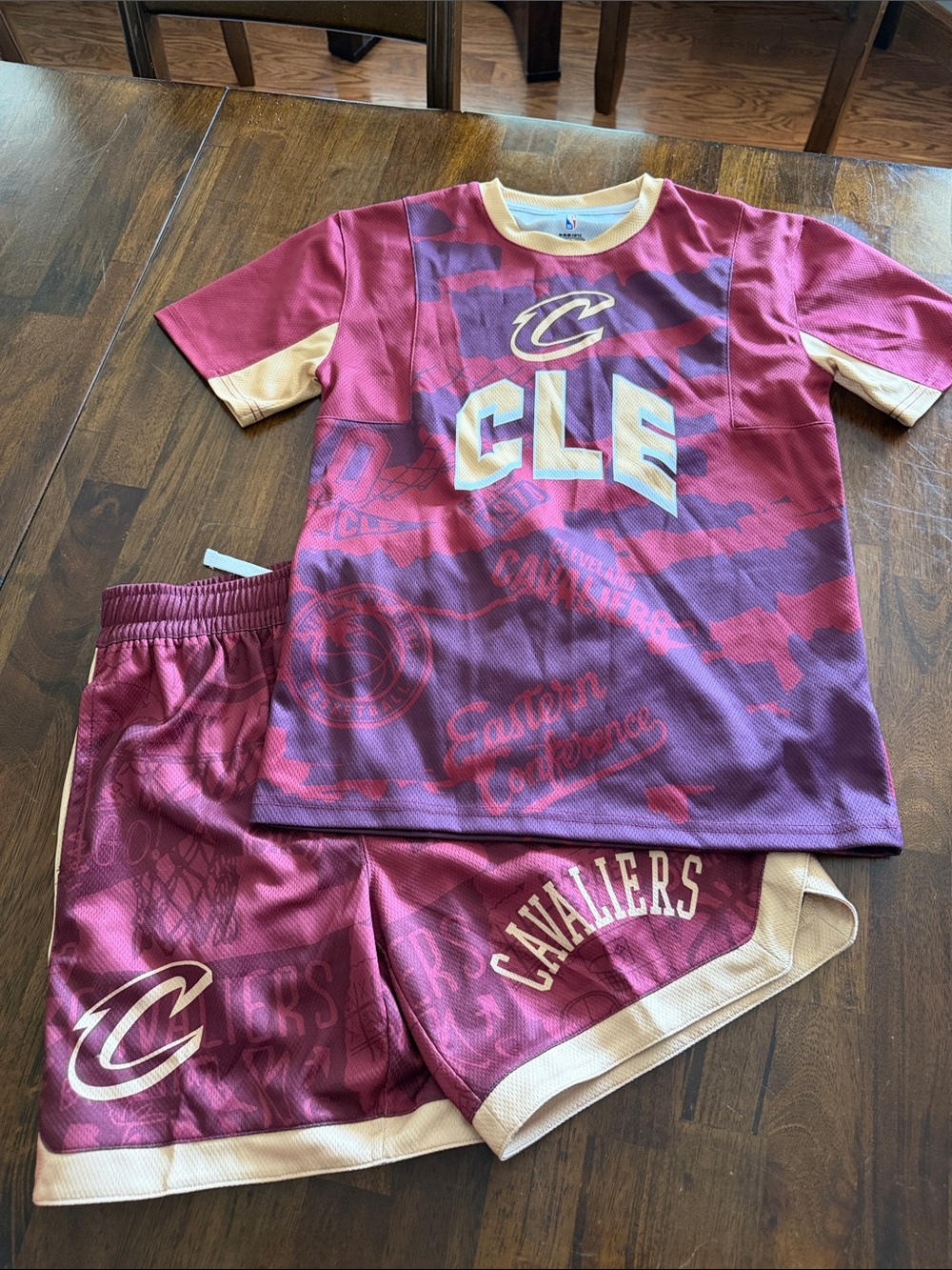Cleveland Cavaliers CLE Game Set - Wine and Gold Jersey + Shorts, Boys Med 10/12